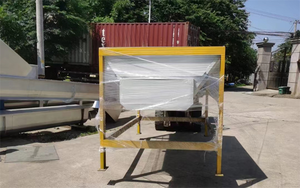 ʹ�ò�܇���ς}�p�S����ݔ�͙Cֱ�Ӳ浽��ʽ܇��ȥ